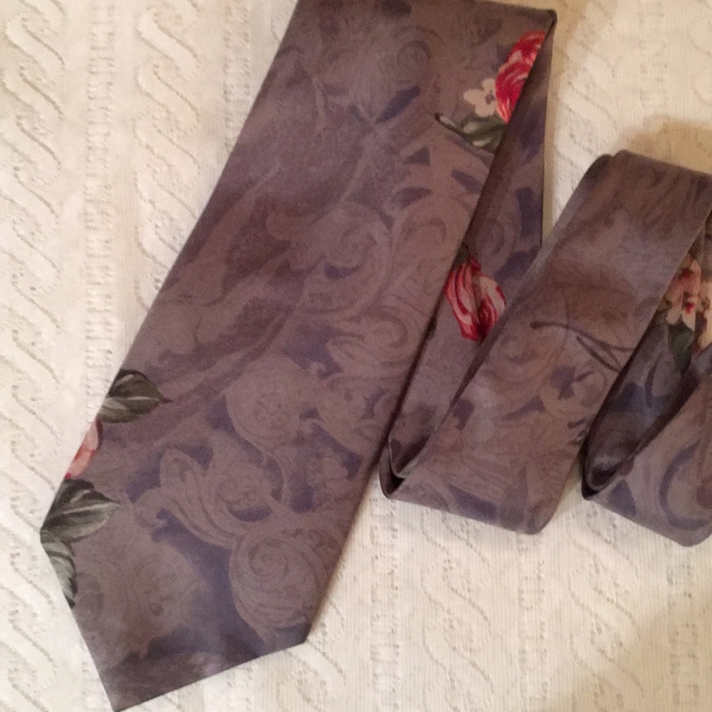 ‼️Price Drop‼️Henry Grethel Silk Tie